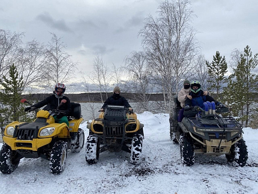 Прокат квадроциклов . Подарочные сертификаты Ultra Подарки Миасс. Купить оригинальный подарок или подарочный сертификат на Прокат квадроциклов . Сервис UltraPodarki.ru Миасс 8 800 505 95 30. 