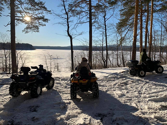 Прокат квадроциклов . Подарочные сертификаты Ultra Подарки Миасс. Купить оригинальный подарок или подарочный сертификат на Прокат квадроциклов . Сервис UltraPodarki.ru Миасс 8 800 505 95 30. 