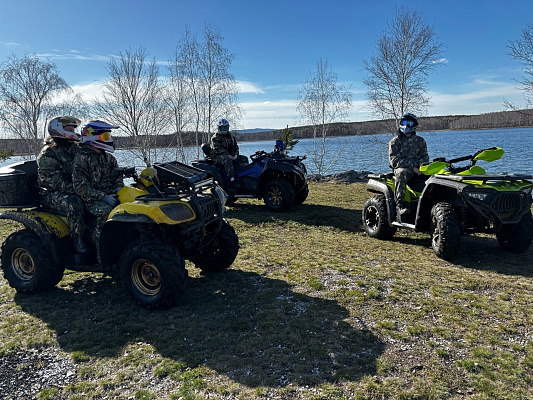 Прокат квадроциклов . Подарочные сертификаты Ultra Подарки Миасс. Купить оригинальный подарок или подарочный сертификат на Прокат квадроциклов . Сервис UltraPodarki.ru Миасс 8 800 505 95 30. 