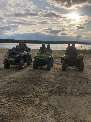 Прокат квадроциклов . Подарочные сертификаты Ultra Подарки Миасс. Купить оригинальный подарок или подарочный сертификат на Прокат квадроциклов . Сервис UltraPodarki.ru Миасс 8 800 505 95 30. 